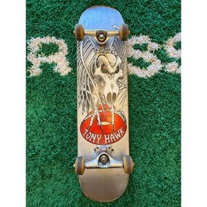 Birdhouse Skateboard Unisex 7.75 Silver Good Tony Hawk Falcon Graphic Complete